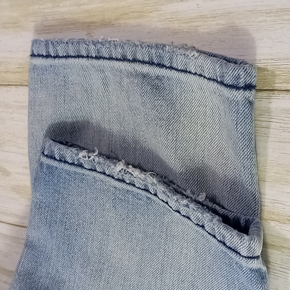 American Eagle Outfitters Tom Girl Distressed Patched Lite Blue Jeans Size 4 - Picture 13 of 16